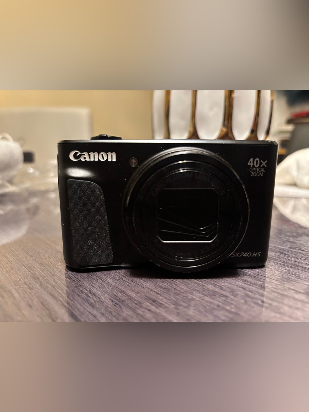 Canon Black Compact Point-and-Shoot Camera